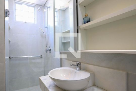 Banheiro da Suíte 1 de casa à venda com 8 quartos, 640m² em São Pedro, Belo Horizonte