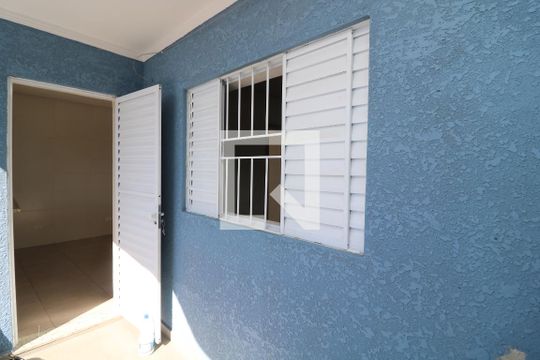 Corredor de casa à venda com 1 quarto, 40m² em Vila Antonieta, São Paulo