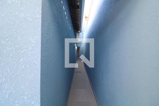 Corredor de casa à venda com 1 quarto, 40m² em Vila Antonieta, São Paulo
