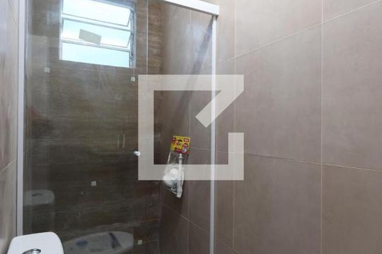 Banheiro de casa de condomínio à venda com 4 quartos, 230m² em Vila Antonieta, São Paulo