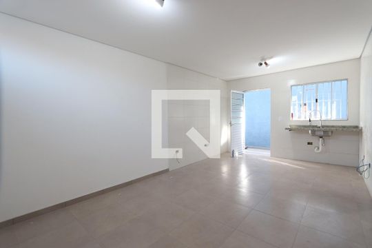 Casa de Condomínio à venda com 4 quartos, 230m² em Vila Antonieta, São Paulo