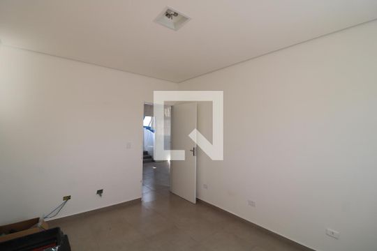 Quarto  de casa para alugar com 1 quarto, 47m² em Vila Antonieta, São Paulo