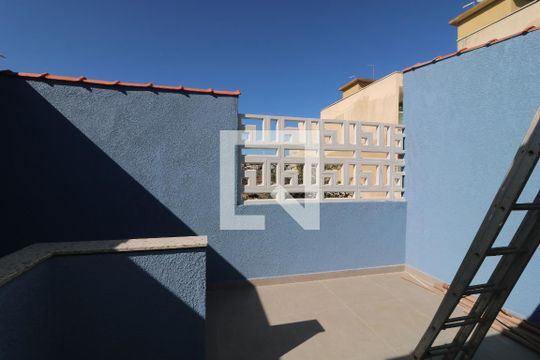 Área Externa de casa para alugar com 1 quarto, 47m² em Vila Antonieta, São Paulo