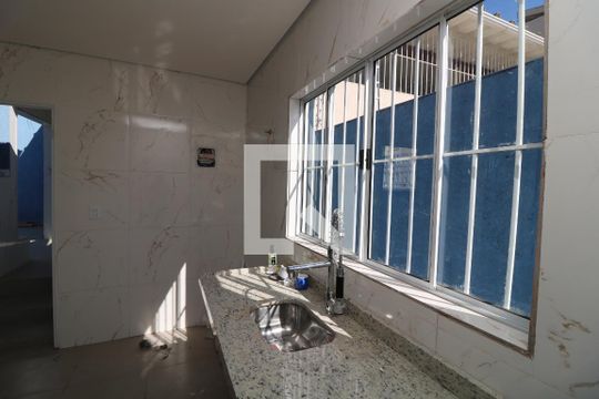Cozinha de casa para alugar com 1 quarto, 47m² em Vila Antonieta, São Paulo