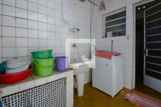Área de Serviço de casa à venda com 4 quartos, 137m² em Paulicéia, São Bernardo do Campo