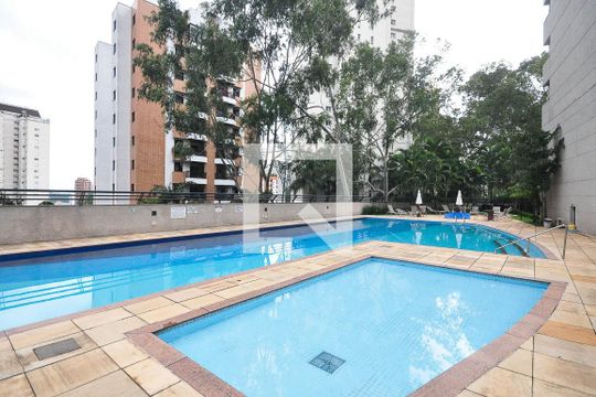 Piscina de apartamento à venda com 3 quartos, 226m² em Vila Suzana, São Paulo