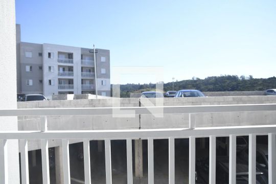 Vista da Sala de apartamento para alugar com 2 quartos, 47m² em Jardim Pioneira, Cotia