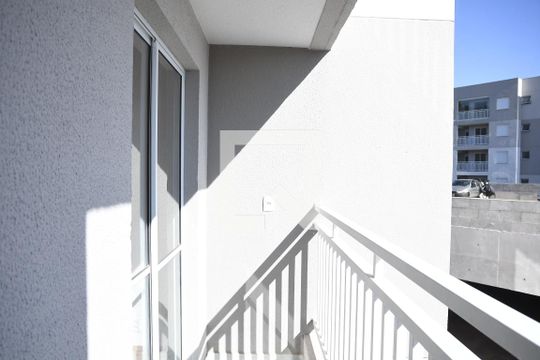 Sacada de apartamento para alugar com 2 quartos, 47m² em Jardim Pioneira, Cotia