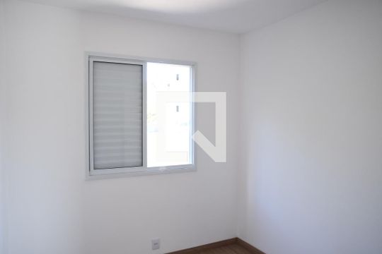 Quarto de apartamento para alugar com 2 quartos, 47m² em Jardim Pioneira, Cotia