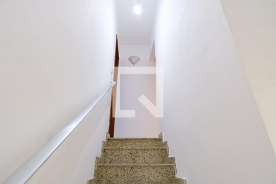 Escada de casa de condomínio à venda com 2 quartos, 60m² em Vila Matilde, São Paulo