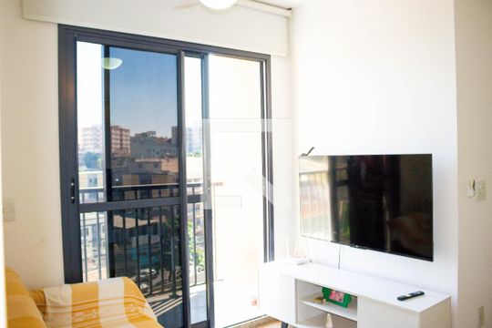 Apartamento para alugar com 2 quartos, 50m² em Todos Os Santos, Rio de Janeiro