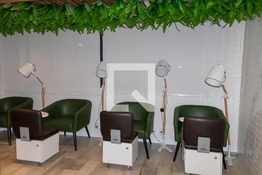 Área comum de apartamento para alugar com 2 quartos, 50m² em Todos Os Santos, Rio de Janeiro