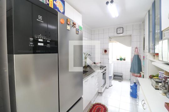 Cozinha de apartamento à venda com 2 quartos, 56m² em Vila Nova York, São Paulo