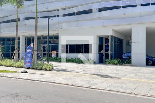 Fachada de apartamento para alugar com 2 quartos, 67m² em Jardim das Acácias, São Paulo