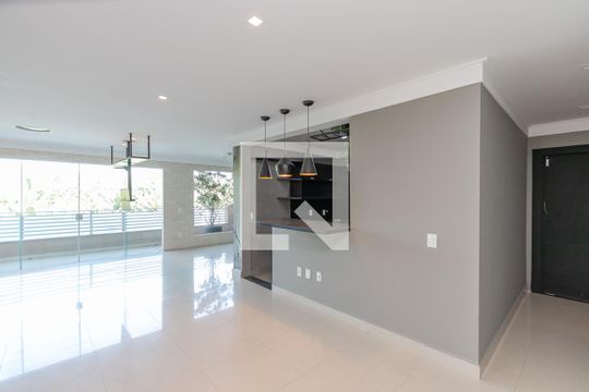 Casa de Condomínio à venda com 3 quartos, 280m² em Campo Belo, São Paulo