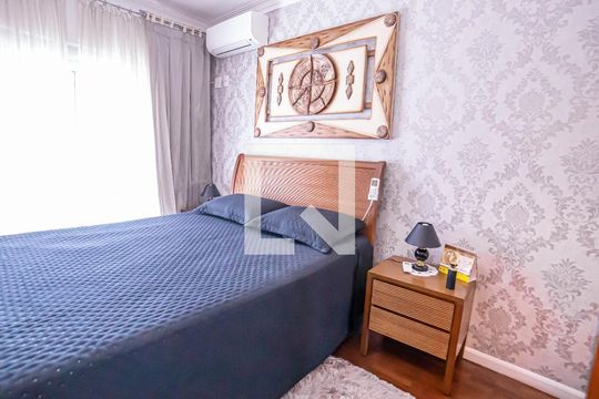 Suíte 1 de casa à venda com 4 quartos, 240m² em Vila Nair, São Paulo