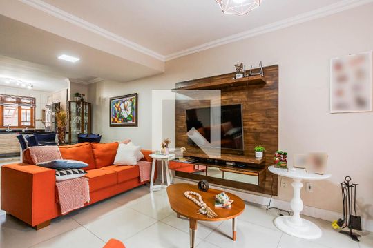 Casa à venda com 3 quartos, 187m² em Jardim Itu, Porto Alegre