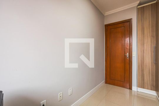 Quarto 2 de casa à venda com 3 quartos, 187m² em Jardim Itu, Porto Alegre