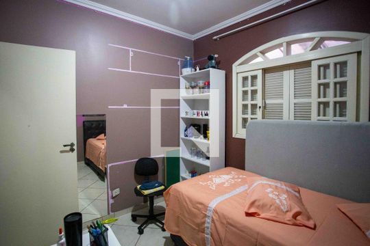 Quarto 1 de casa à venda com 3 quartos, 252m² em Centro, Diadema