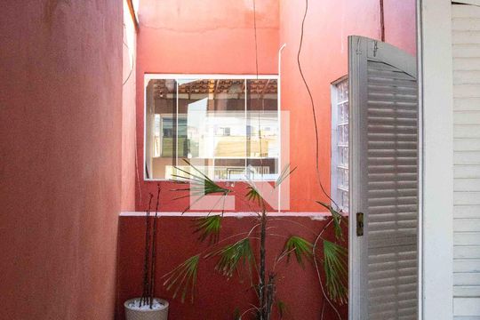 Área comum de casa à venda com 3 quartos, 252m² em Centro, Diadema
