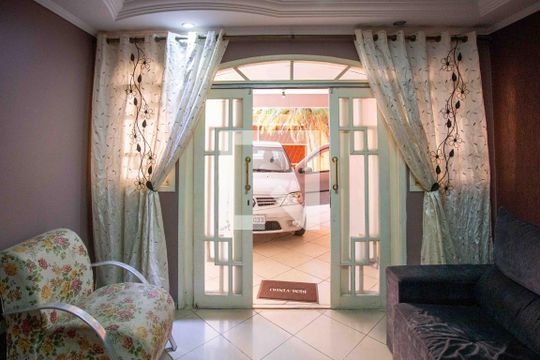 Sala de casa à venda com 3 quartos, 252m² em Centro, Diadema