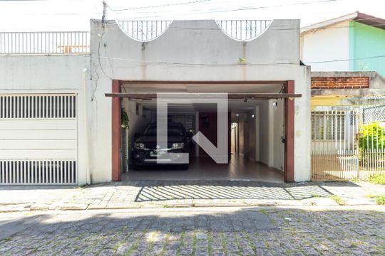 Garagem de casa à venda com 4 quartos, 225m² em Santo Amaro, São Paulo