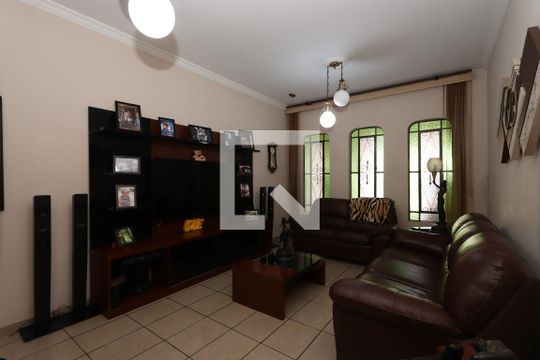 Sala de casa à venda com 3 quartos, 175m² em Parque Sevilha, São Paulo
