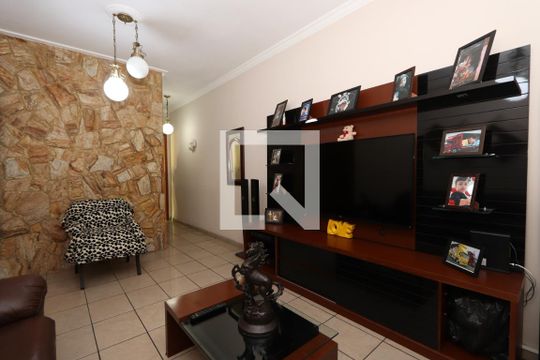Sala de casa à venda com 3 quartos, 175m² em Parque Sevilha, São Paulo