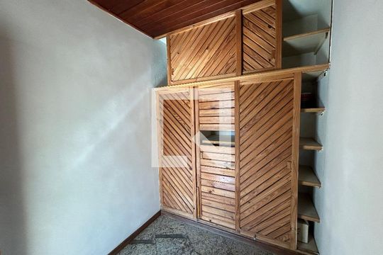 Quarto de Serviço de apartamento à venda com 2 quartos, 69m² em Irajá, Rio de Janeiro
