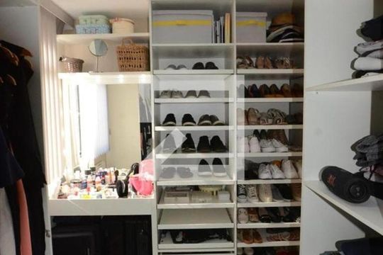 Closet de apartamento à venda com 4 quartos, 114m² em Brás de Pina, Rio de Janeiro