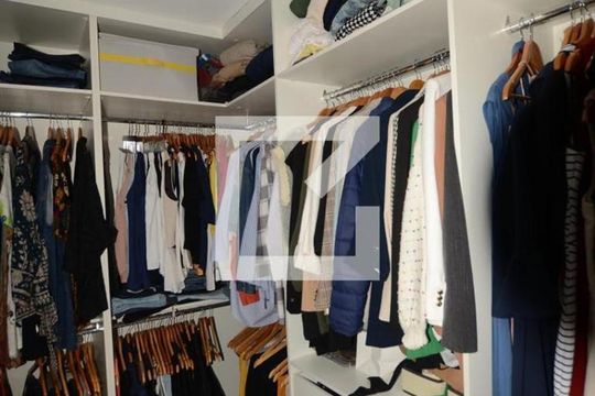 Closet de apartamento à venda com 4 quartos, 114m² em Brás de Pina, Rio de Janeiro