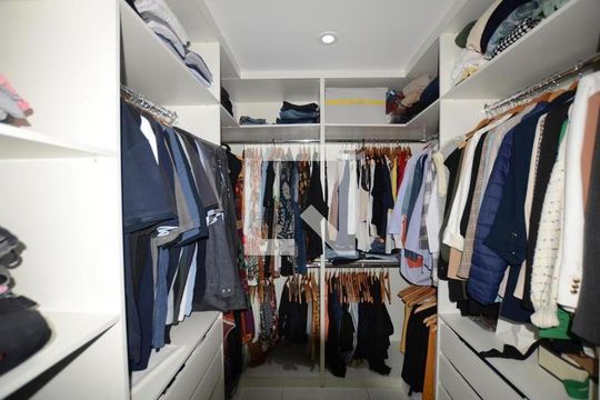 Closet de apartamento à venda com 4 quartos, 114m² em Brás de Pina, Rio de Janeiro