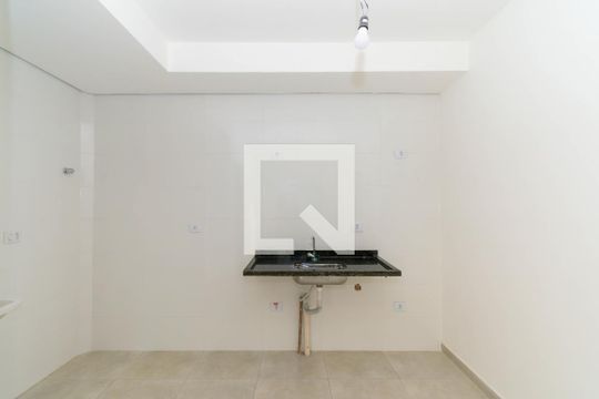 Cozinha de apartamento à venda com 1 quarto, 33m² em Vila Bertioga, São Paulo