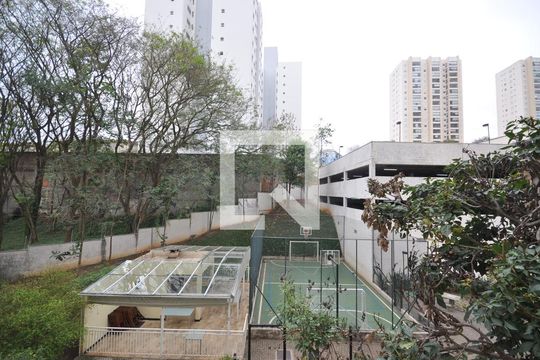 Vista do Quarto 2 de apartamento para alugar com 2 quartos, 46m² em Jardim Leonor Mendes de Barros, São Paulo