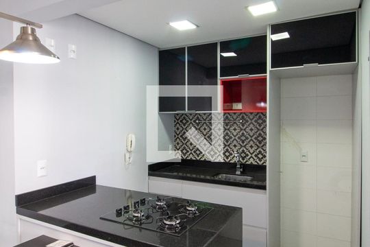 Cozinha de apartamento para alugar com 2 quartos, 59m² em Picanço, Guarulhos