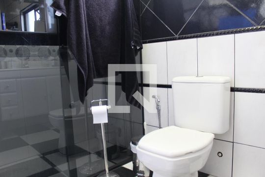 Banheiro 1 de casa à venda com 3 quartos, 140m² em Vila Carrao, São Paulo