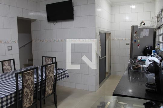 Cozinha de casa à venda com 3 quartos, 140m² em Vila Carrao, São Paulo