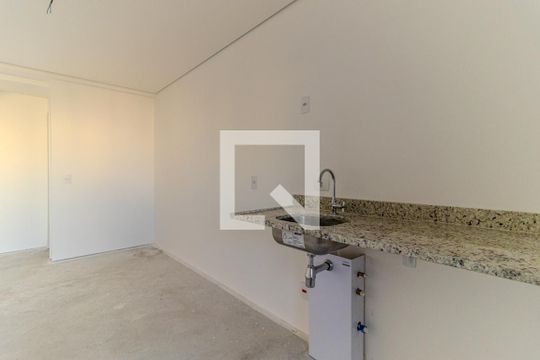 Cozinha de apartamento à venda com 1 quarto, 70m² em Santa Efigênia, São Paulo