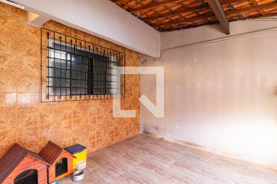 Garagem de casa à venda com 3 quartos, 247m² em Veloso, Osasco
