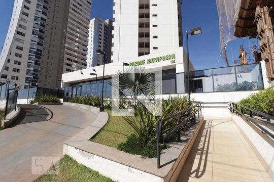 Fachada de apartamento para alugar com 3 quartos, 105m² em Park Lozandes, Goiânia