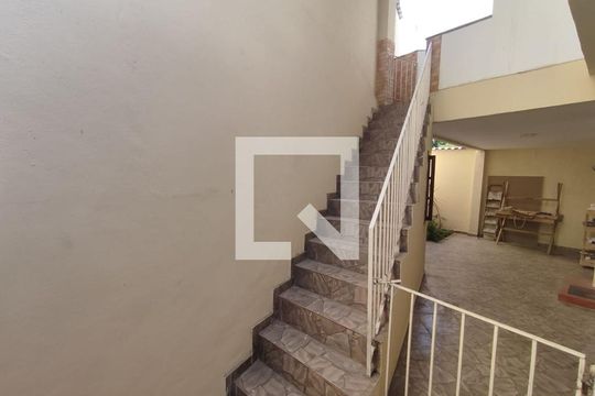 Área comum de apartamento para alugar com 1 quarto, 35m² em Colubandê, São Gonçalo