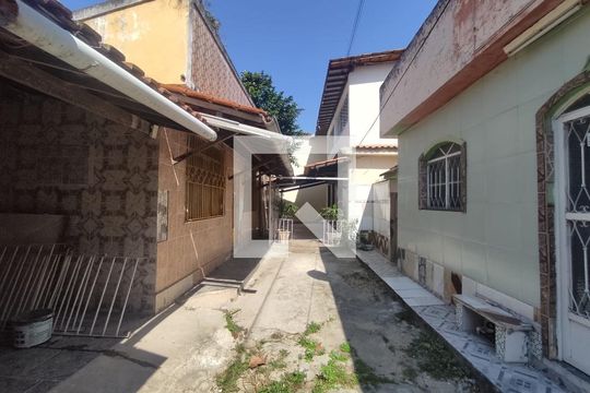 Área comum de apartamento para alugar com 1 quarto, 35m² em Colubandê, São Gonçalo