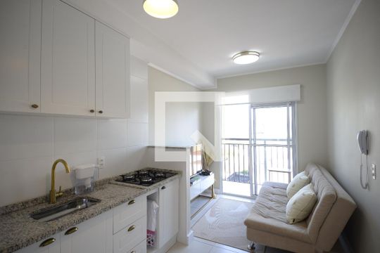 Cozinha de kitnet/studio à venda com 1 quarto, 30m² em Jardim da Glória, São Paulo