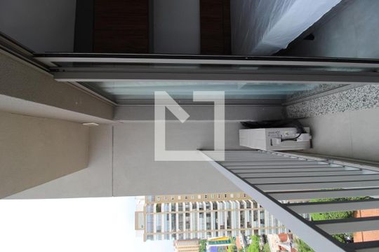Varanda de kitnet/studio à venda com 1 quarto, 24m² em Vila Nova Conceição, São Paulo