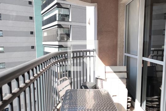 Varanda de apartamento à venda com 1 quarto, 65m² em Vila Olímpia, São Paulo