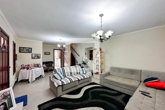 Sala de casa à venda com 3 quartos, 137m² em Jardim Monte Azul, São Paulo