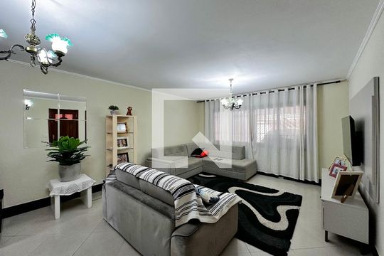 Sala de casa à venda com 3 quartos, 137m² em Jardim Monte Azul, São Paulo