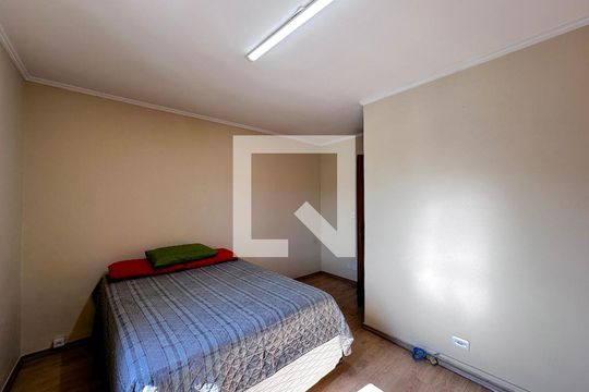 Suíte de casa à venda com 3 quartos, 137m² em Jardim Monte Azul, São Paulo