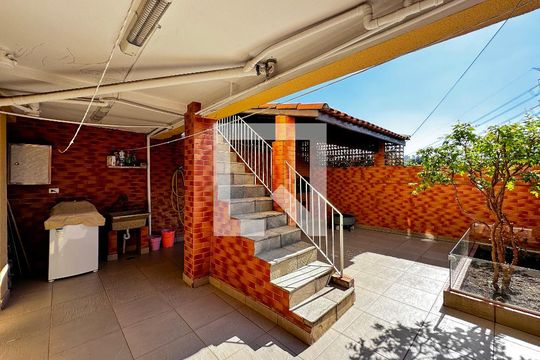 Quintal de casa à venda com 3 quartos, 137m² em Jardim Monte Azul, São Paulo