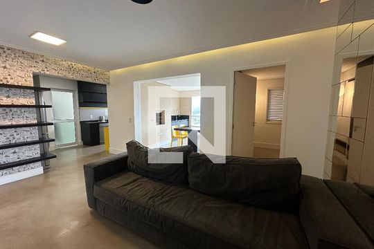 Sala de apartamento para alugar com 3 quartos, 107m² em Empresarial 18 do Forte, Barueri